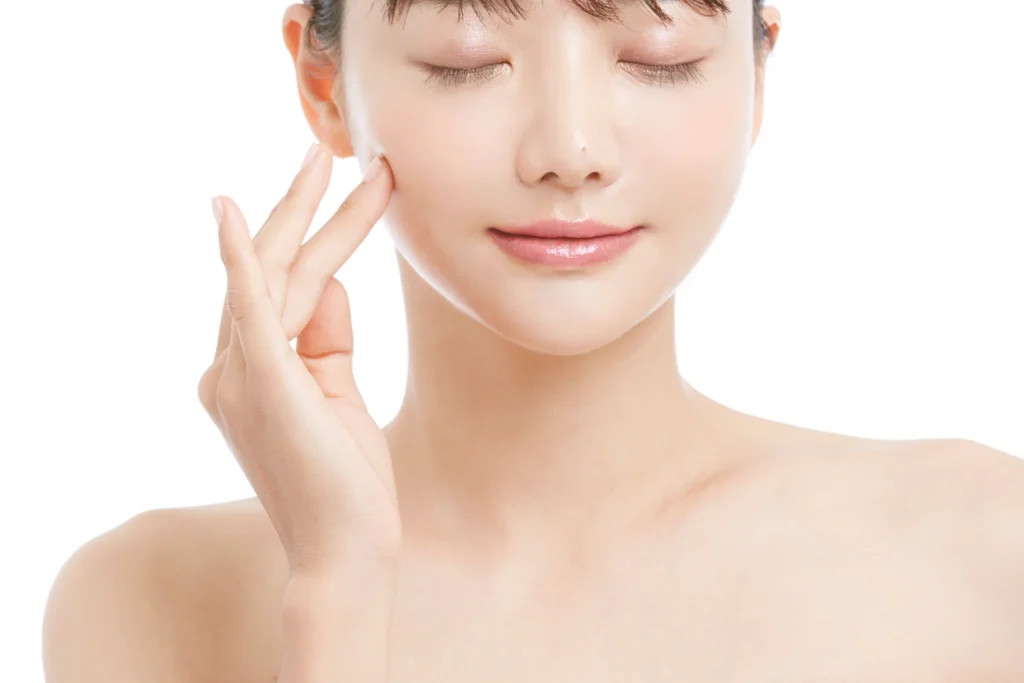 2025年版：敏感肌でも安心して始めるCBDスキンケア完全ロードマップのアイキャッチ画像